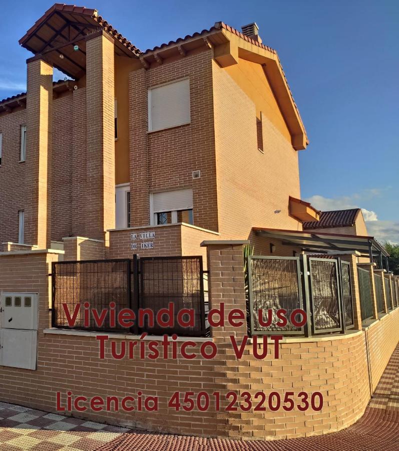 "La Villa De Iker" Con Chimenea, Barbacoa Y A 10 Mint De "Puy Du Fou" Argés Exterior foto